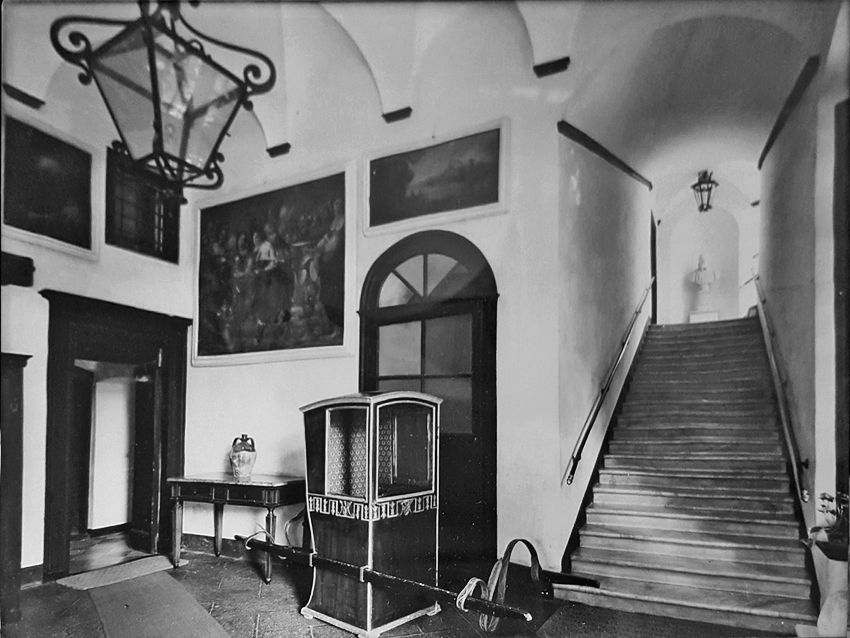 Atrio principale di Villa Migone nel 1928